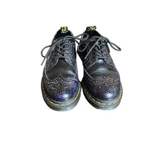 Dr. Marten leather lace ups 
Size 5 L / 36EU
Very good condition
Black, Leather